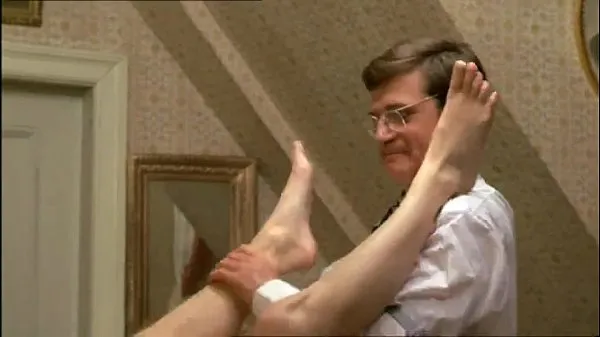 Посмотрите Голодная киска, классическое порно - в знаке Тельца (1974), сцена секса 5 тёплые клипы
