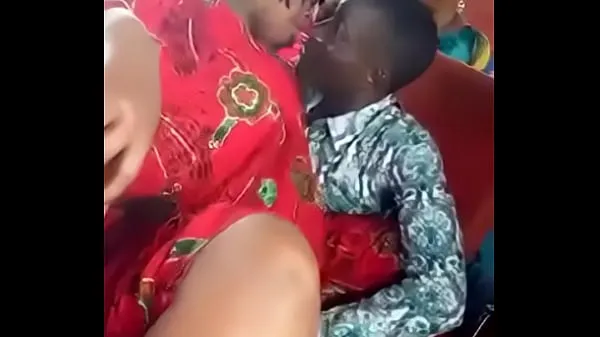 Bekijk Woman fingered and felt up in Ugandan bus warme clips