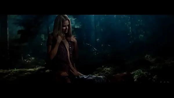 Katso The Cabin in the Woods (2011) - Anna Hutchison lämmintä klippiä