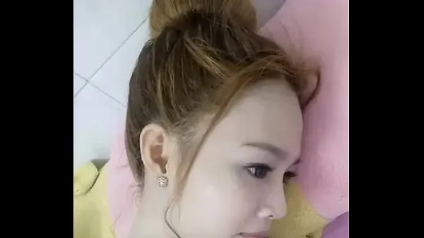 Bekijk Vietnam Girl Shows Her Boob 2 warme clips