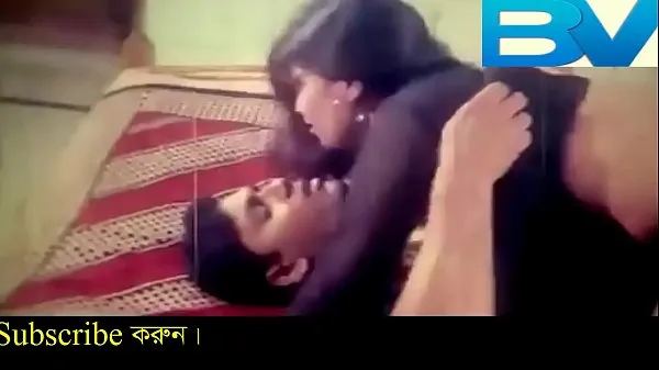 Sehen Sie sich Bangla new song 2017-New HD video.......MP4 warme Clips an