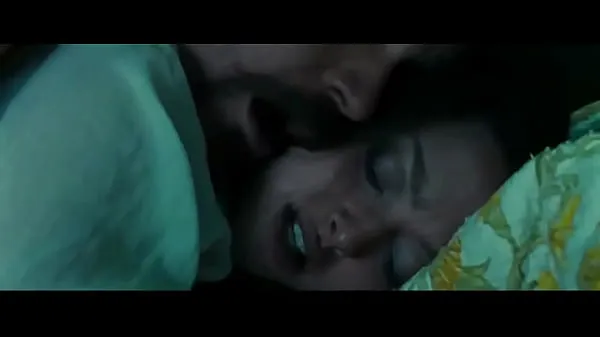 Oglejte si Amanda Seyfried Having Rough Sex in Lovelace tople posnetke