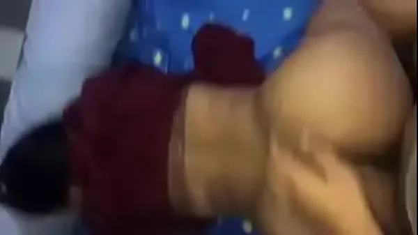 Regardez Aunty Inde du Sud à gros cul baisée avec gémissements clips chaleureux