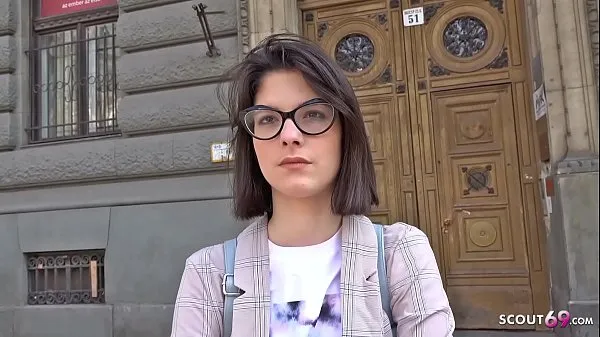 Sledujte GERMAN SCOUT - Teen Sara Talk to Deep Anal Casting hřejivé klipy