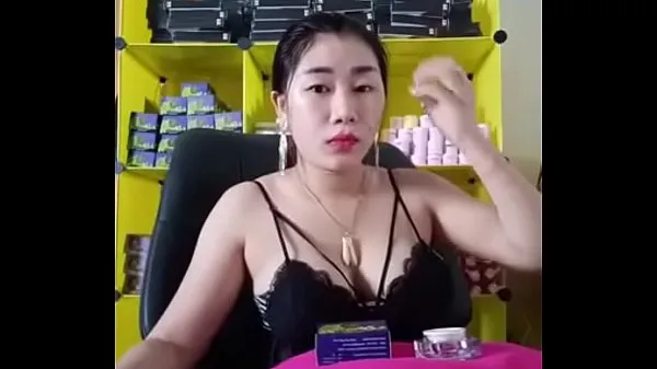 Katso Khmer Girl (Srey Ta) Live to show nude lämmintä klippiä