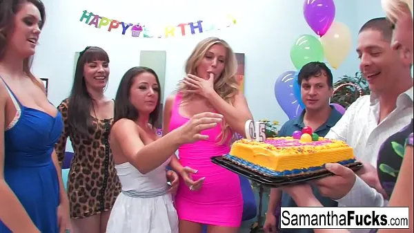 شاهد Samantha celebrates her birthday with a wild crazy orgy المقاطع الدافئة