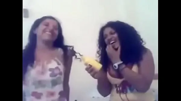 Nézzen meg Girls joking with each other and irritating words - Arab sex meleg klipet