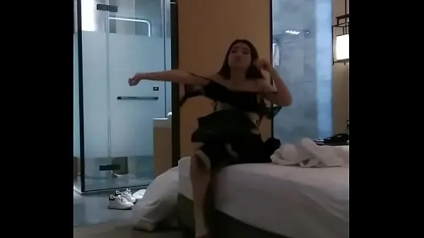 Nézzen meg Filming secretly playing sister calling Hanoi in the hotel meleg klipet