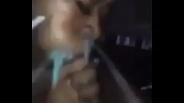 Bekijk Exploding the black girl's mouth with a cum warme clips