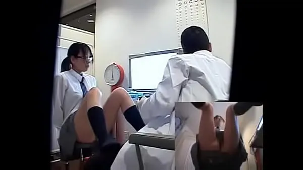 Katso Japanese School Physical Exam lämmintä klippiä
