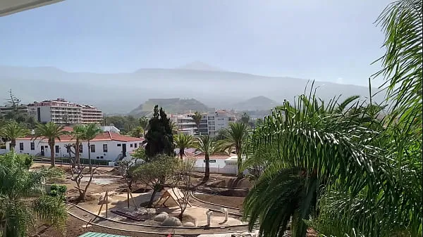 Titta på Cheating Wife Fucks On The Hotel’s Balcony In Tenerife varma klipp