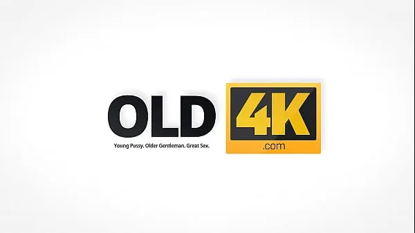 Tonton OLD4K. Skinny is sick of loneliness so she better hooks up with old man Klip hangat