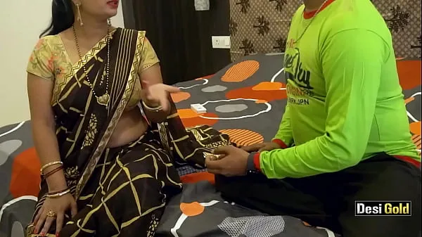 观看Indian Step Mother-In-Law Saved Her Divorce With Hindi Audio温暖的剪辑