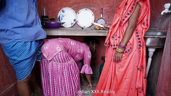Indian step Family in Kitchen XXX in hindi गर्म क्लिप्स देखें
