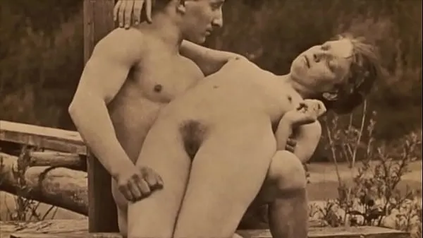 شاهد Two Centuries of Vintage Pornography المقاطع الدافئة